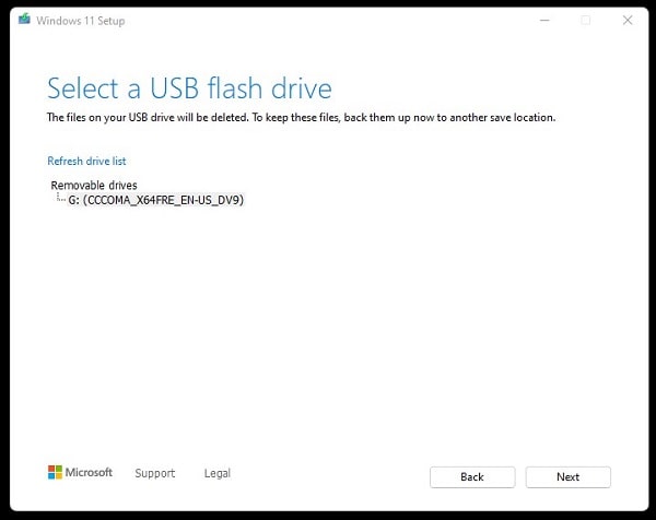 Select a USB flash Drive to create bootable Windows 11 USB Drive